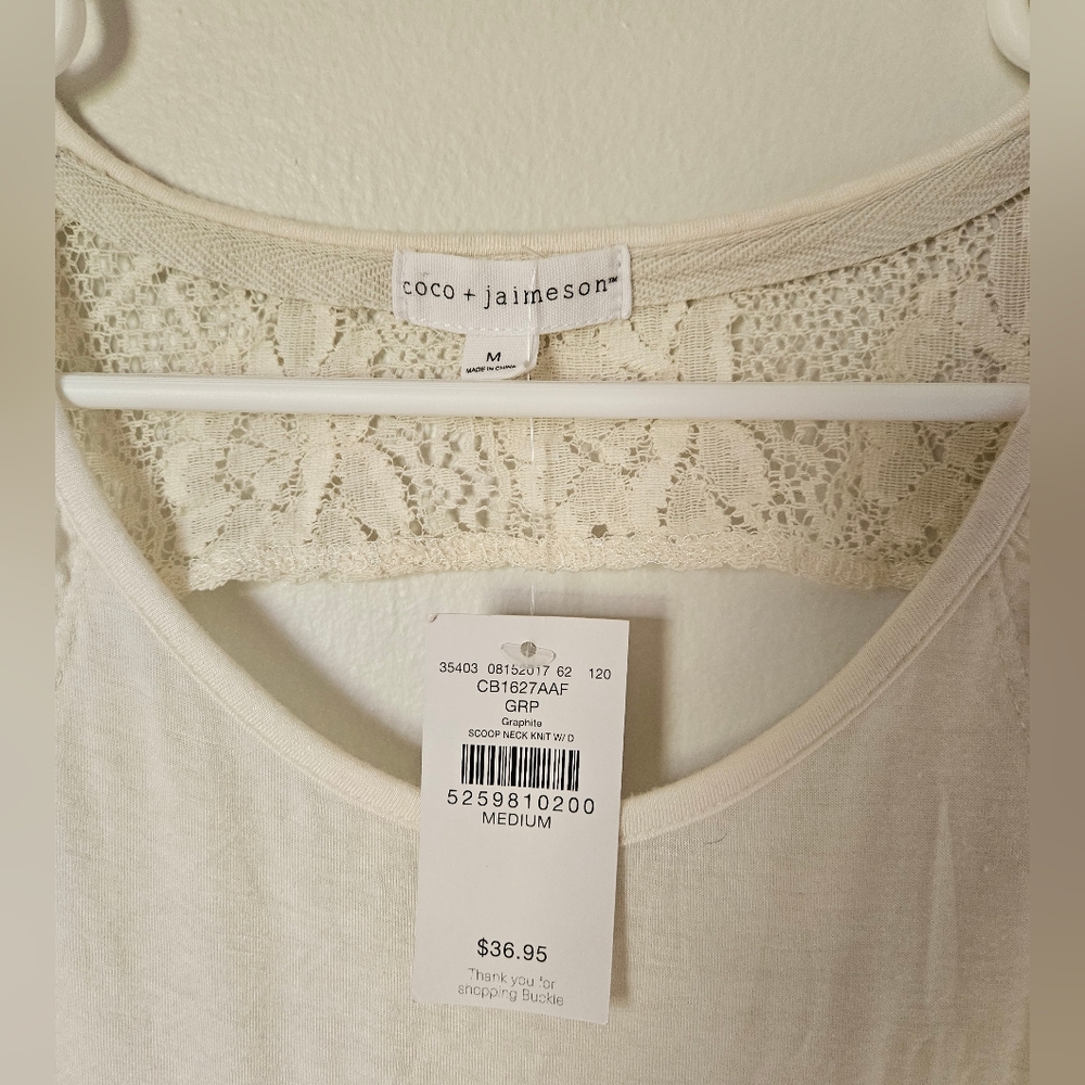 Coco + Jaimeson Women's Lace Top, White and Blue, Size Medium - Picture 2 of 7
